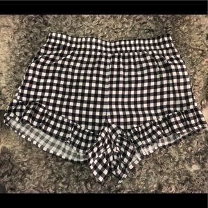Forever 21 Shorts - *New* Forever 21 Gingham Soft Fringe Shorts Forever 21 Shorts - *New* Forever 21 Gingham Soft Fringe Shorts